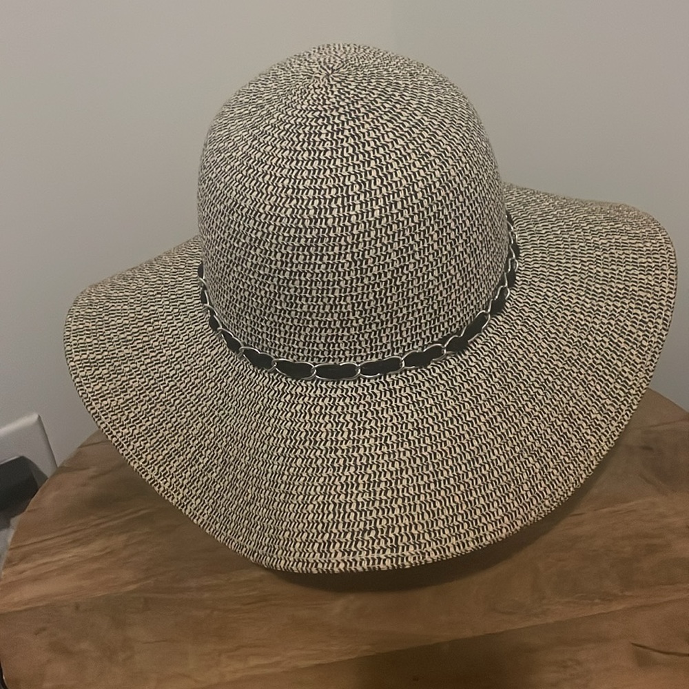 Women's brim - Picture 4 of 5